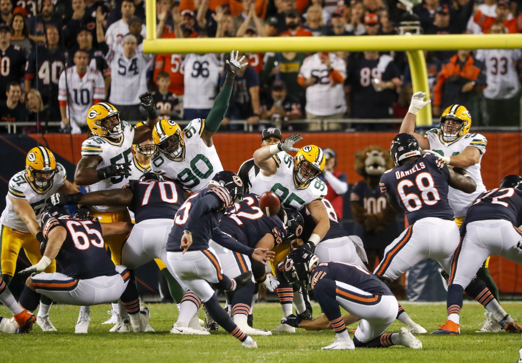 Packers 10, Bears 3
